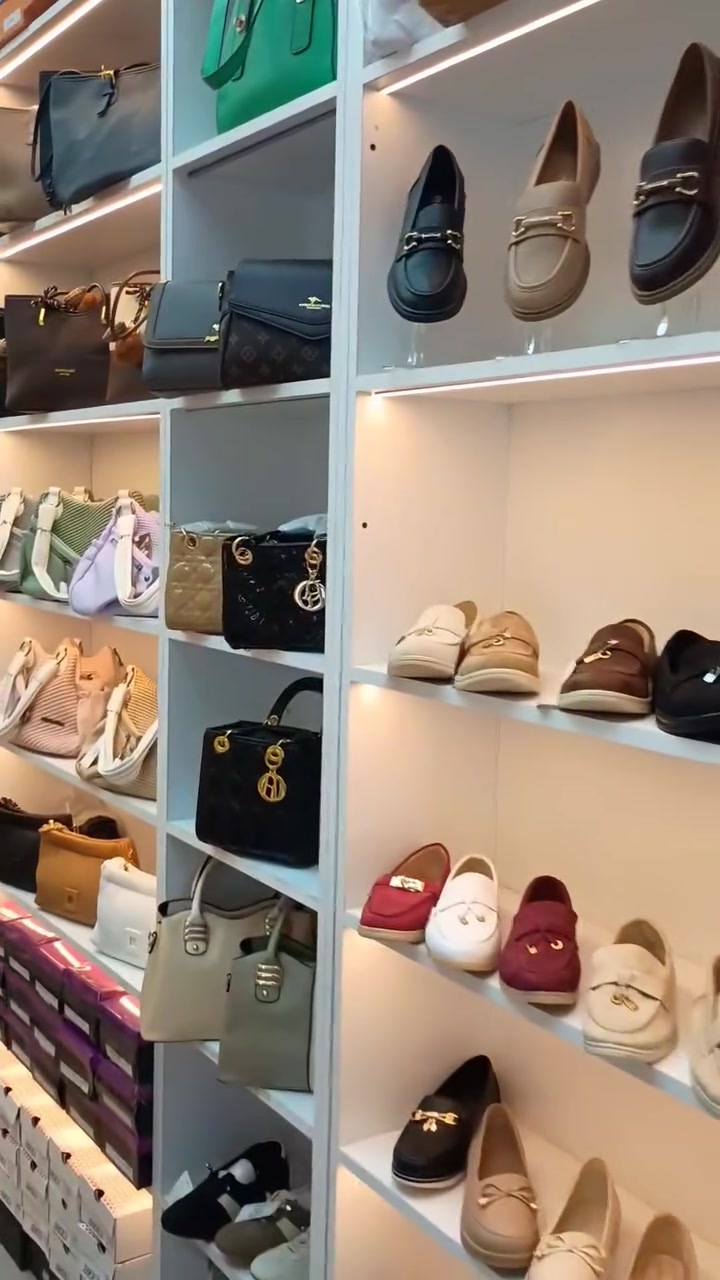 دايموند ستور وجهتك المثالية ✨🛍️ موقعنا حي الخضراء داخل مول بلازا


**إذا كنت صاحب هذا الإعلان وتريد حذفه لأي سبب، رجاءا أرسل رسالة إلى الدعم الفني**