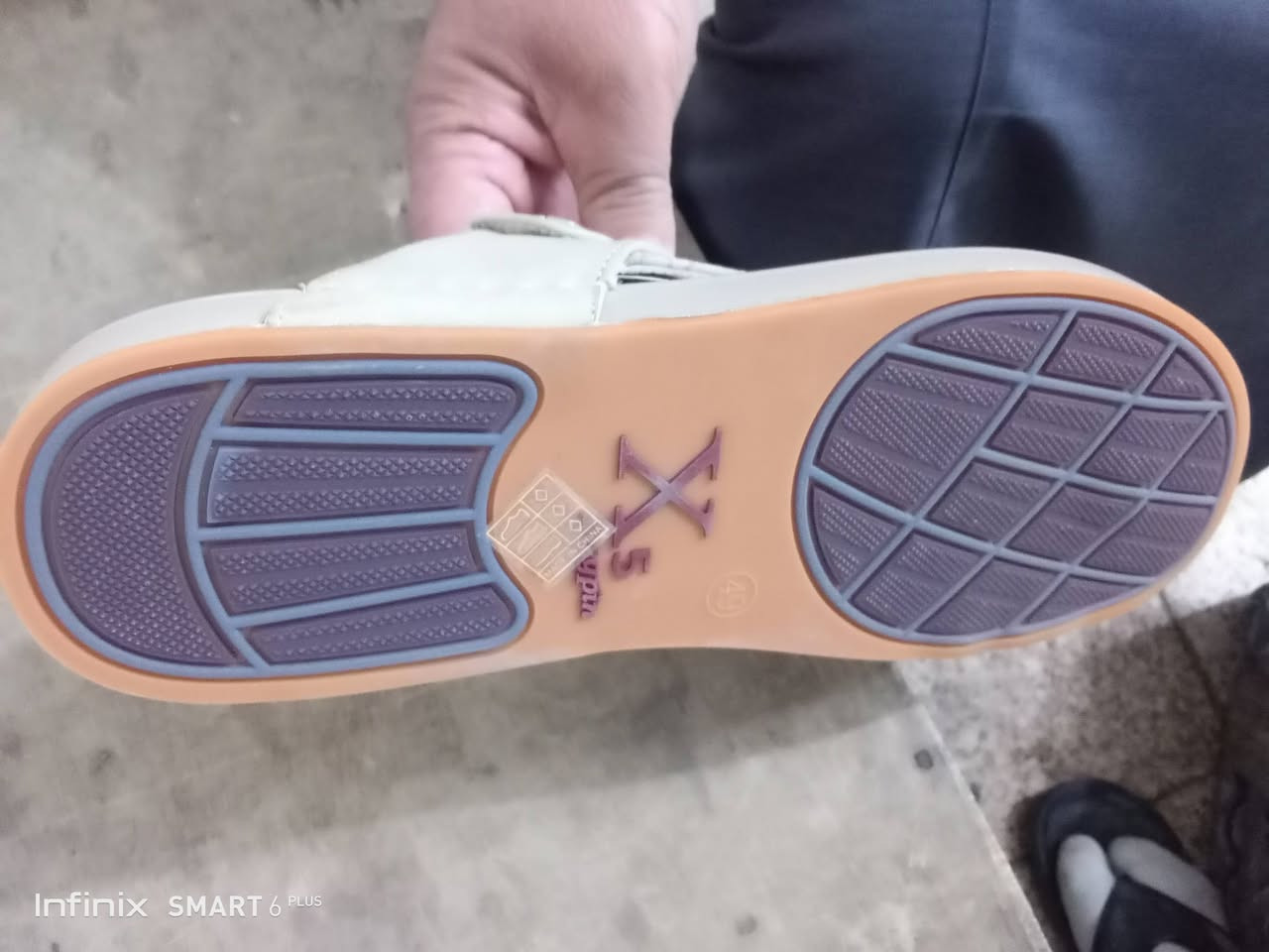 بسم الله الرحمن الرحيم عندي عروض على هاي الشحاطات ام 25 سويناها اليوم ب 10,000 الموقع شارع سعيد الجباوي مجاور سالم عبد الواحد ابو الانترنت


**إذا كنت صاحب هذا الإعلان وتريد حذفه لأي سبب، رجاءا أرسل رسالة إلى الدعم الفني**