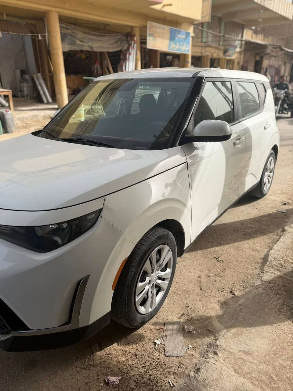 لسلام عليكم صول موديل 2023 رقم بابل بسمي وارد أمريكي حادث سياره مبدل بنيد و مصبوغ و بل جاملغ بادر و أثناء تحميل صار بيه طخه كلش بسيطه بل مقدمه مال قماره رجعته PDR 
وهنا صارله بيه بل حافه مال صندوق السياره غير هاي مكفوله مكينه 2000 دوش ماشيا 76 سعر 138 وأبيها مجال للاستفسار اكثر اتصال أو واتساب *********** مكان سياره بل حله
