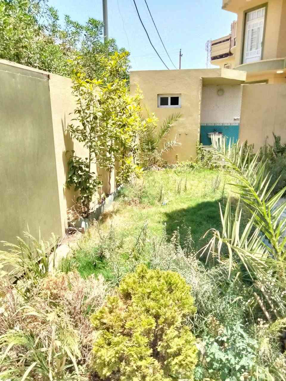 للبيع دار في مجمع ( البرديني السكني في الفلوجه )
الموقع خلف شارع 40 مباشر 
طابقين 4 غرف نوم مع الملحقات فول مواصفات
 
🟥شارع 10 متر

🟥 المساحة 250 متر واجهة 12 ونص 

💵 السعر 200 مليون قابل للتفاوض

للاستفسار 
‪0773 370 2788
*********** واتساب
