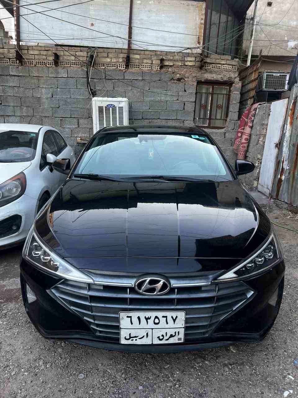 سلام عليكم
النترة 2019 للبيع 
رقم اربيل تريد تحويل وكالة 
السيارة نص فول معروفة مواصفاتهة
محرك 2000 دوش مكفول 
كير بشرط السيارة خير من الله
ماشية 57 الف ميل  
بيهة ربع البنيد وربع الجاملغ تفاصيل الحادث موجودة بالمنشور ورقم الشاصي 
سعر 120 وبيهة مجال للشراي 
مكلف بالنشر 
صاحب السيارة ***********
متواجد واتس
