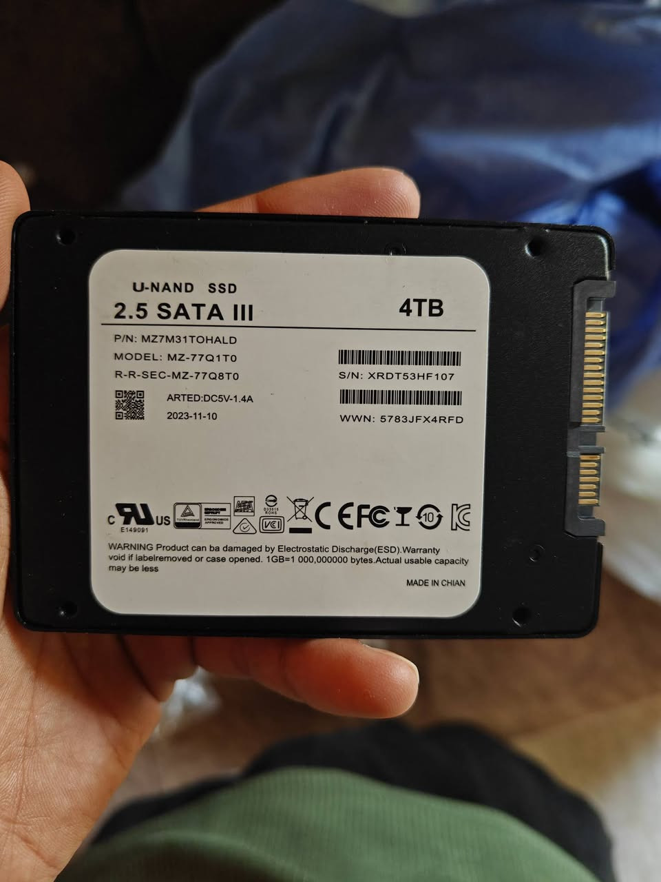هارد ssd 4 تيرا مال امزون  اخذته لابو الصيانه وفحصه كال شغال هوه كبس جديد ابيع فحم 25 الف مع التوصيل


**إذا كنت صاحب هذا الإعلان وتريد حذفه لأي سبب، رجاءا أرسل رسالة إلى الدعم الفني**