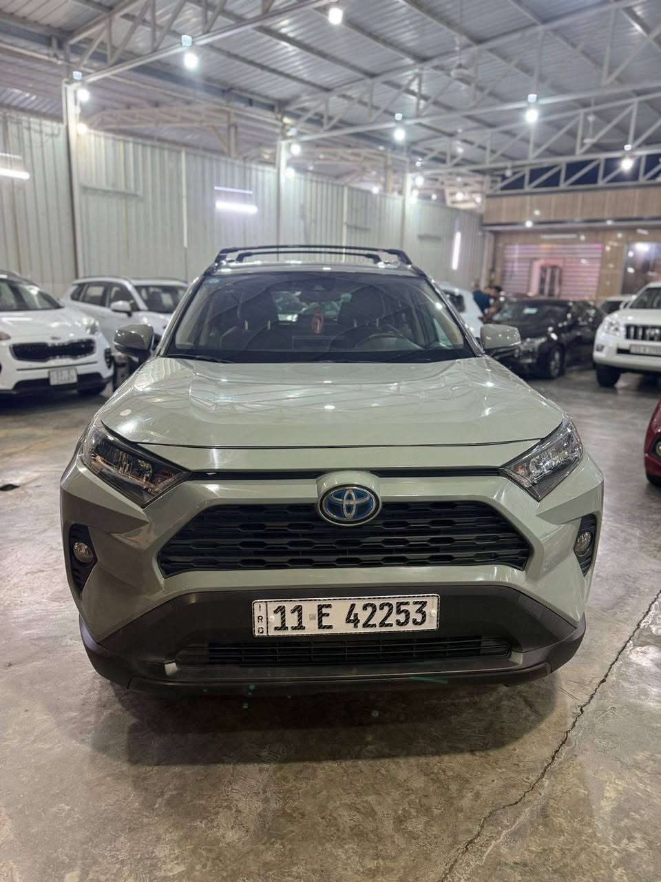 تيوتا Rav4
موديل 2021 امريكي 
هايبرد + بانزين 
ماشية 54 الف مايل 
حادثه موضح بالصوره 
صبغ جاملغ وبنيد بدون دواخل 
كرسي كهرباء 
بصمه ابواب 
بصمه تشغيل 
3 انظمة قيادة 
اوتو هولد 
هاند بريك بصمه 
السعر 190 ورقة وبيه مجال
للتواصل الاتصال على الرقم     ***********
