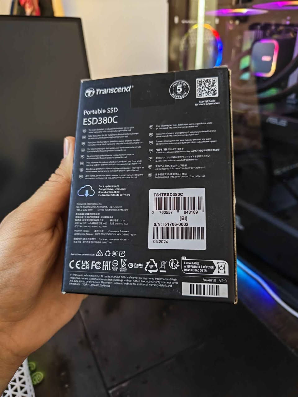 تەنها سێ مانگ بەکارهاتووە و وەک نوێیە

ناو: Transcend ESD380C
بیرگە: 1 تێرابایت
خێرایی گواستنەوە: دوو گێگابایت لە چرکەیەکدا!
ڕەنگ: سەوز
نرخ: ٢٠٠ هەزار

گونجاوە لەگەڵ کۆمپیوتەر و ماک و مۆبایلە تایپ سیەکان السليمانية, العراق


**إذا كنت صاحب هذا الإعلان وتريد حذفه لأي سبب، رجاءا أرسل رسالة إلى الدعم الفني**