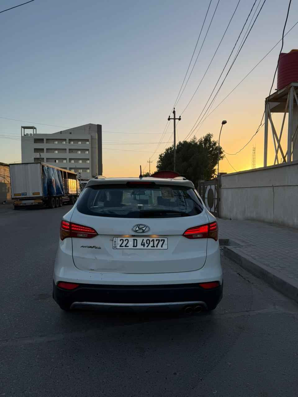 سلام عليكم سنتافيه موديل 2014 رقم اربيل الجديد سنويه مجدده لغايه 2031 باسمي السياره بيهه قطعه مبدله بدون صبغ جاملغ امامي سياره سبعه راكب تبريد ثلاث قطع حداديه تايرات كله جديد مكينه جديده دوش 2400 سعرها 148 ورقه وبيهه مجال عنواني بصره اصمعي جديد رقمي 
 آسيه ***********
اثير *********** البصرة, العراق
