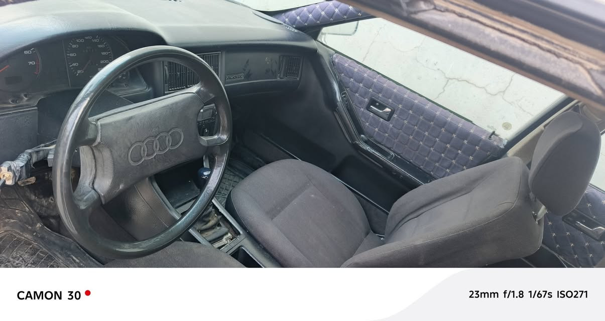 سلام عليكم
اودي للبيع فقط موديل ١٩٨٩ رقم كركوك بطاقة بنزين موجود شرط وكاله و تحويل مصبوغ صبغ عام محرك ١٦ برغي مامفتوح 
للاستفسار ***********
***********
