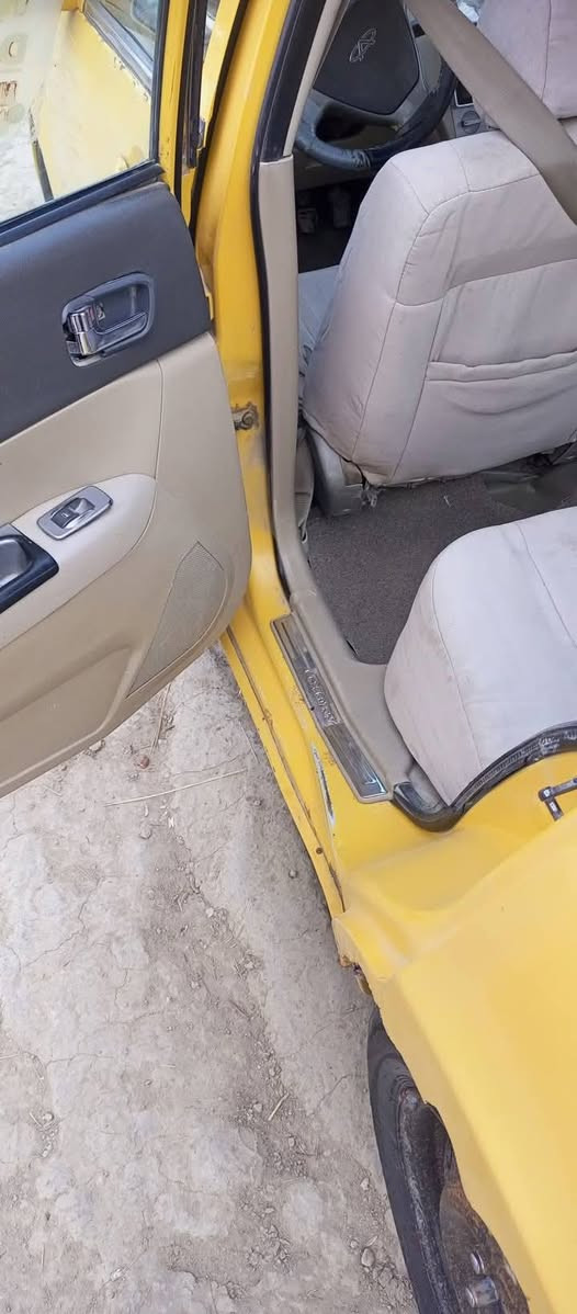 سلام عليكم شيري اي فايف موديل 12سياره مكفوله كير ومكينه كفاله من الضربه والتبديل حداديه نضيفه خياسات بصيطه بيه سنويه  ل27بشهر السابع السعر 15عليه 600هيه وغرامات مداور ثاني يوم مكان ديوانيه ***********
