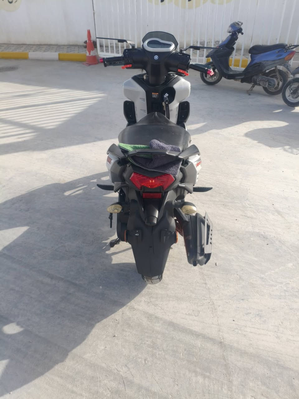 السلام عليكم دراجه. zr للبيع دراجه كامله تجي تاخذ ع فحص كامل ملحقاته تزويد بسيط سعرهه 1850 مستعجل ع بيعه رقمي *********** وتساب
