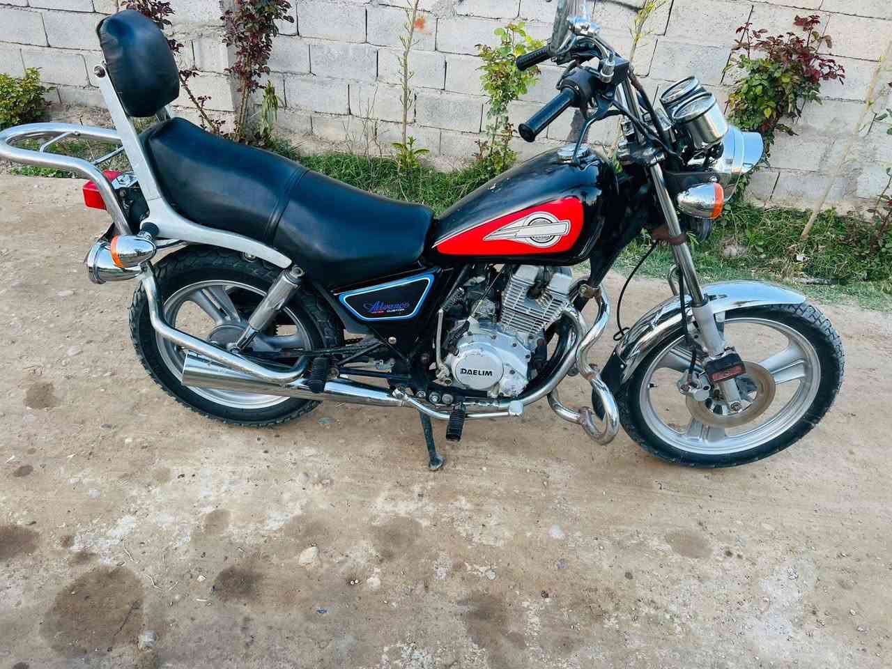 سلام عليكم دايلم ابتر للبيع السعر ٩٥٠ رقم الهاتف ***********
