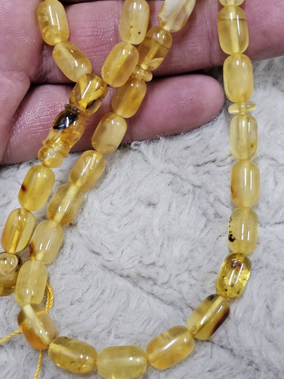 مسبحه من كهرب بحر البلطيق الحر الطبيعي ناعمه و قليلة الشوائب شرط وضمان مدى الحياة بأصالة الخامة لاكبس لاضغط لا مسال لامعالج ولاكهرب صيني وباجمل خامه مغيمه او بلغميه .
وزن ٢٠ غرام ٤٨ حبه قياس الحبه ٧×١١.٥ ملم


**إذا كنت صاحب هذا الإعلان وتريد حذفه لأي سبب، رجاءا أرسل رسالة إلى الدعم الفني**