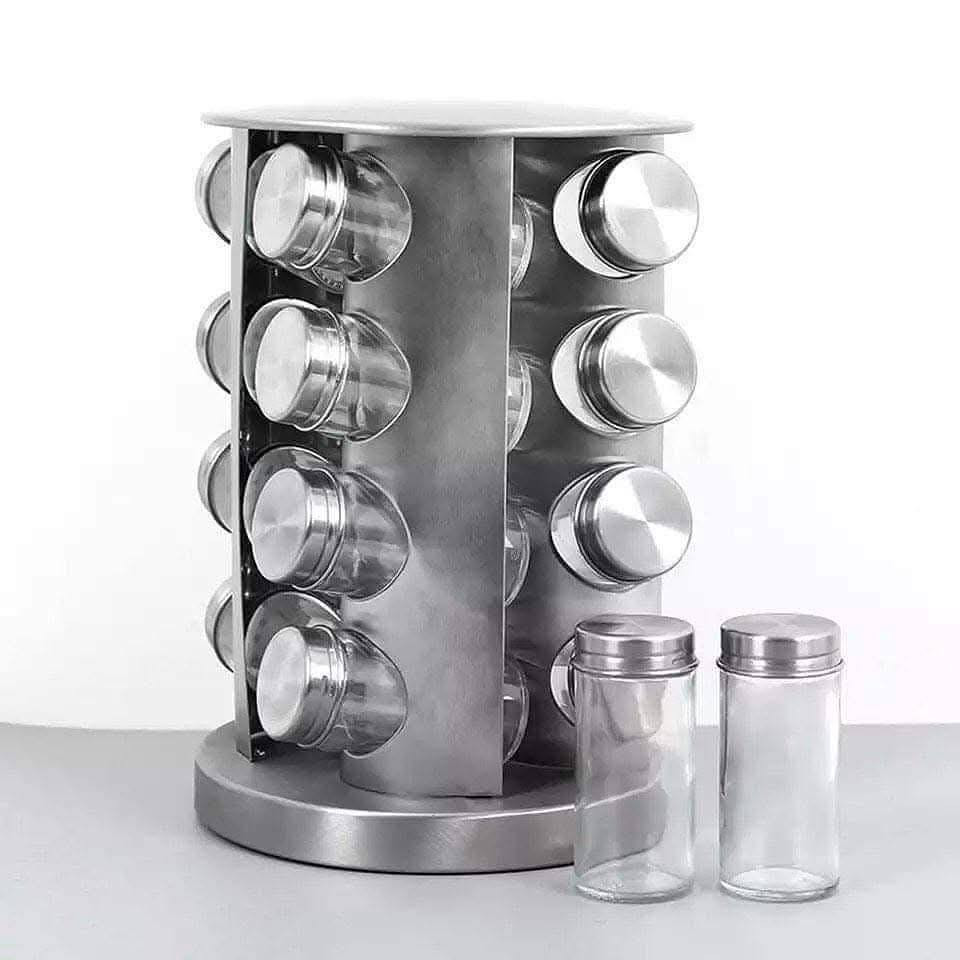 هذا رف توابل دوار مصنوع من الستانلس ستيل ومزود بـ 16 برطمانًا زجاجيًا لتخزين التوابل.
المادة: مصنوع من الستانلس ستيل الحديث المقاوم للغبار والرطوبة.
التصميم: يتميز بقاعدة دوارة 360 درجة لسهولة الوصول الفوري إلى جميع التوابل.
السعة: يتضمن 16 برطمانًا زجاجيًا.
الميزة: يوفر المساحة على سطح المطبخ ويعد أداة مثالية لتنظيم التوابل.
سعرها  ١٠ الف


**إذا كنت صاحب هذا الإعلان وتريد حذفه لأي سبب، رجاءا أرسل رسالة إلى الدعم الفني**