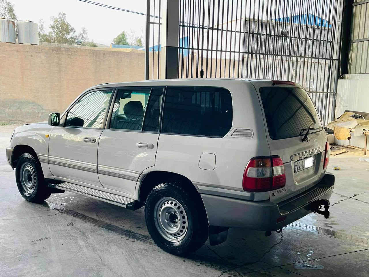 ***********
***********
مونيكا1999 تو ماتيك V8 فول فوله به س سلايت نيه  ناوي له حاسيبه نيه به شه رتي حاسيبه ي جنوب گيرومكينه و ته بريت و ته قه وره قه به شه رت  بوياخ    حيزام نيه به س من به حيزام ده يفروشم معجونیشی نیە سه قف و شاني  و پشت و پيشي هيچي پيوه نيه سه نه ويتازه يه 2030 هه زه يتازه يه ره قه م يتازه يه 4 تايه و  ويلي نويه هيج مه سروفيكي نيه مالي دوسته ده عامي بو ده عامي 
به شه رت 
سعر:137 وه ره قه و كه ميك مه جال 
ناونيشان کۆیە كويسينجاك, أربيل
