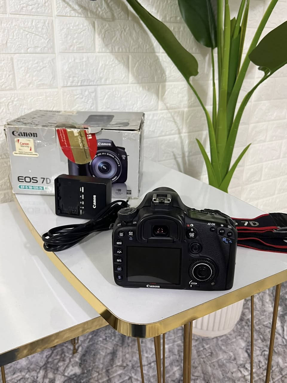 Canon 7D
لێنز 55-200
شەحن
پاتری
کارتۆن

وەک لۆکە

کۆتاا نرخی 390 دۆلار 

گەیاندن هەیە


**إذا كنت صاحب هذا الإعلان وتريد حذفه لأي سبب، رجاءا أرسل رسالة إلى الدعم الفني**
