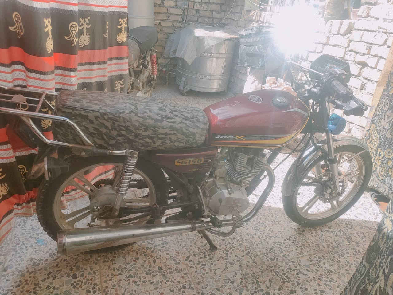 سلام عليكم دراجه تايكر 5 كير دراجه كامله بيه نقص شخاطه سلف عاطله دراجه اوراق موديل 21 مامفتوحه مكينتها دراجه متروكه والصور جدد وشلعه شك الكاع مكينه نضيفه دبلات تخم جديد كهربأئيات شغاله السعر 500 وبيه مجال حك جيه العنوان بغداد الشعله 
للتواصل *********** واتساب
ملاحضه ممتواجد علا خاص فيس
