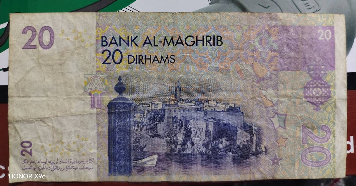 20درهم مغربي 
7000دينار


**إذا كنت صاحب هذا الإعلان وتريد حذفه لأي سبب، رجاءا أرسل رسالة إلى الدعم الفني**