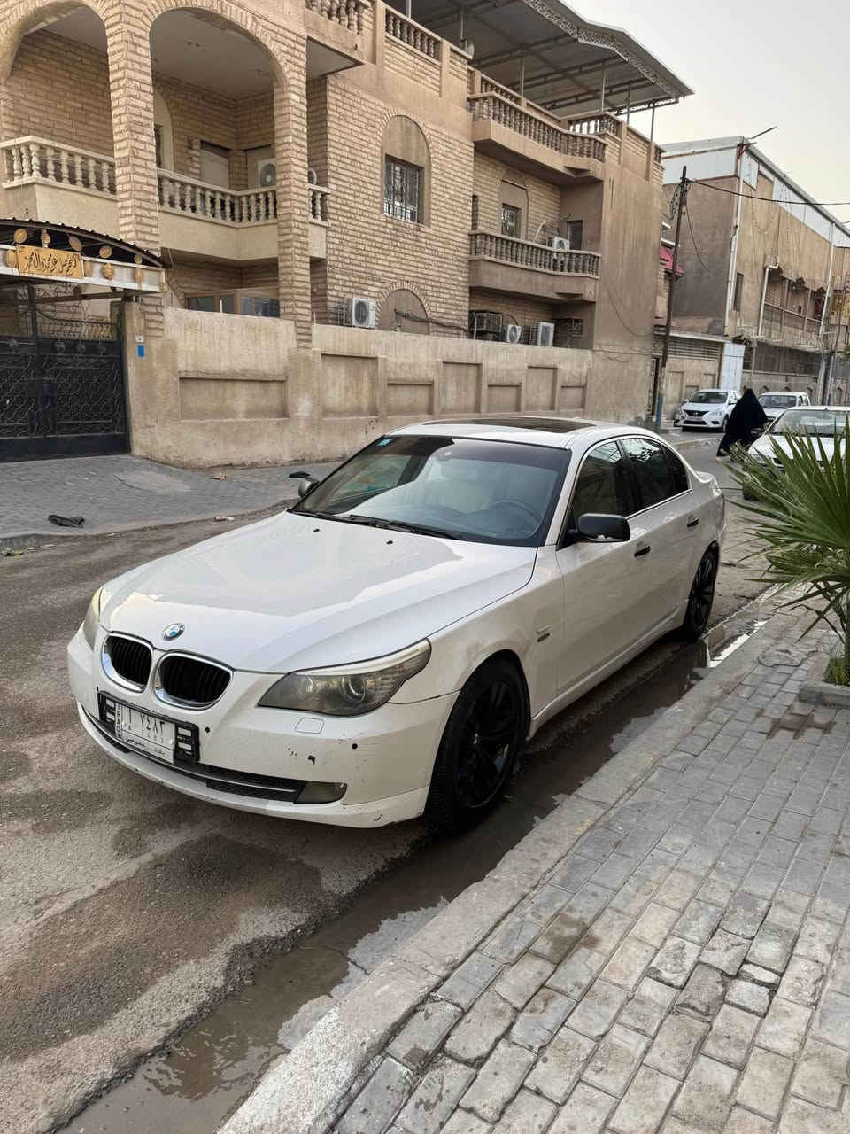 السلام عليكم 
بي ام دبليو 
2009 528i

السيارة وارد امريكي حادثها الجاملغ فقط
وصار بيها ضربه خفيفة كلش بالجاملغ مال السايق
السيارة خير من الله كاملة مكملة
مكينة كير تبريد ثلج 
الباقي تجي وتشوف بعينك
السيارة عروسة وناقصها بس خيال الله شاهد
كاملة من كل. النواحي
ومستعجل ع البيع لان ظروف خاصة
ورقمها اربع ارقام مميز بأسمي بغداد
سنوية لل 2028
فقط كونترول الجام واكف ومشتري وبعده بالحيس تاخذ وياه
ووياها ٣ تايرات وويل كب تاخذهن ويه السيارة
السعر المطلوب ١٣٥ ورقة
كل شي اكو بالسوك وخواتها اغلى بهواي بس لان الظرف
للتواصل فقط على الرقم غير متواجد على الفيس : 

***********

*********** البصرة, العراق
