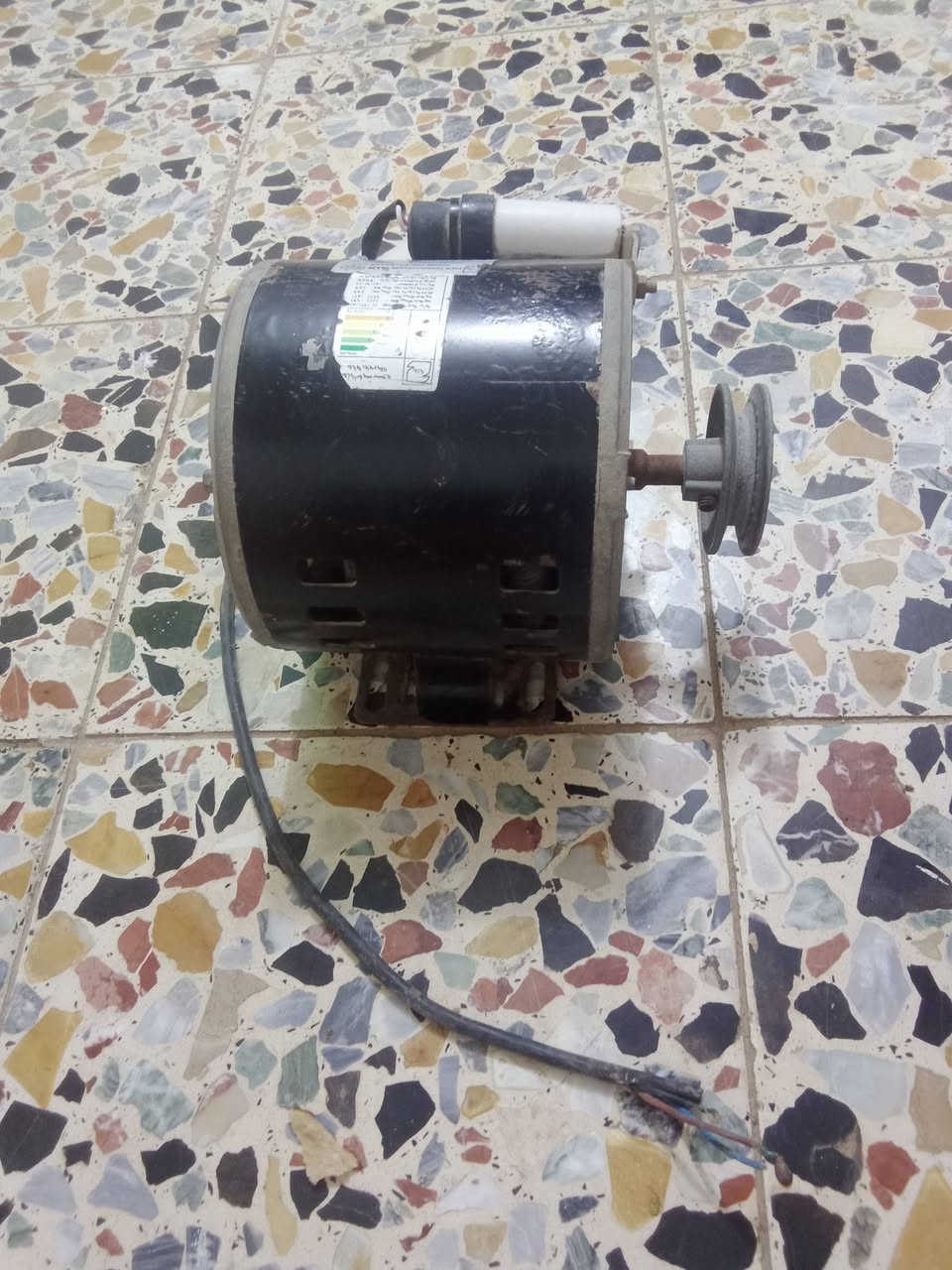 ماطور مبرده شغال سرعتين قوي للبيع


**إذا كنت صاحب هذا الإعلان وتريد حذفه لأي سبب، رجاءا أرسل رسالة إلى الدعم الفني**