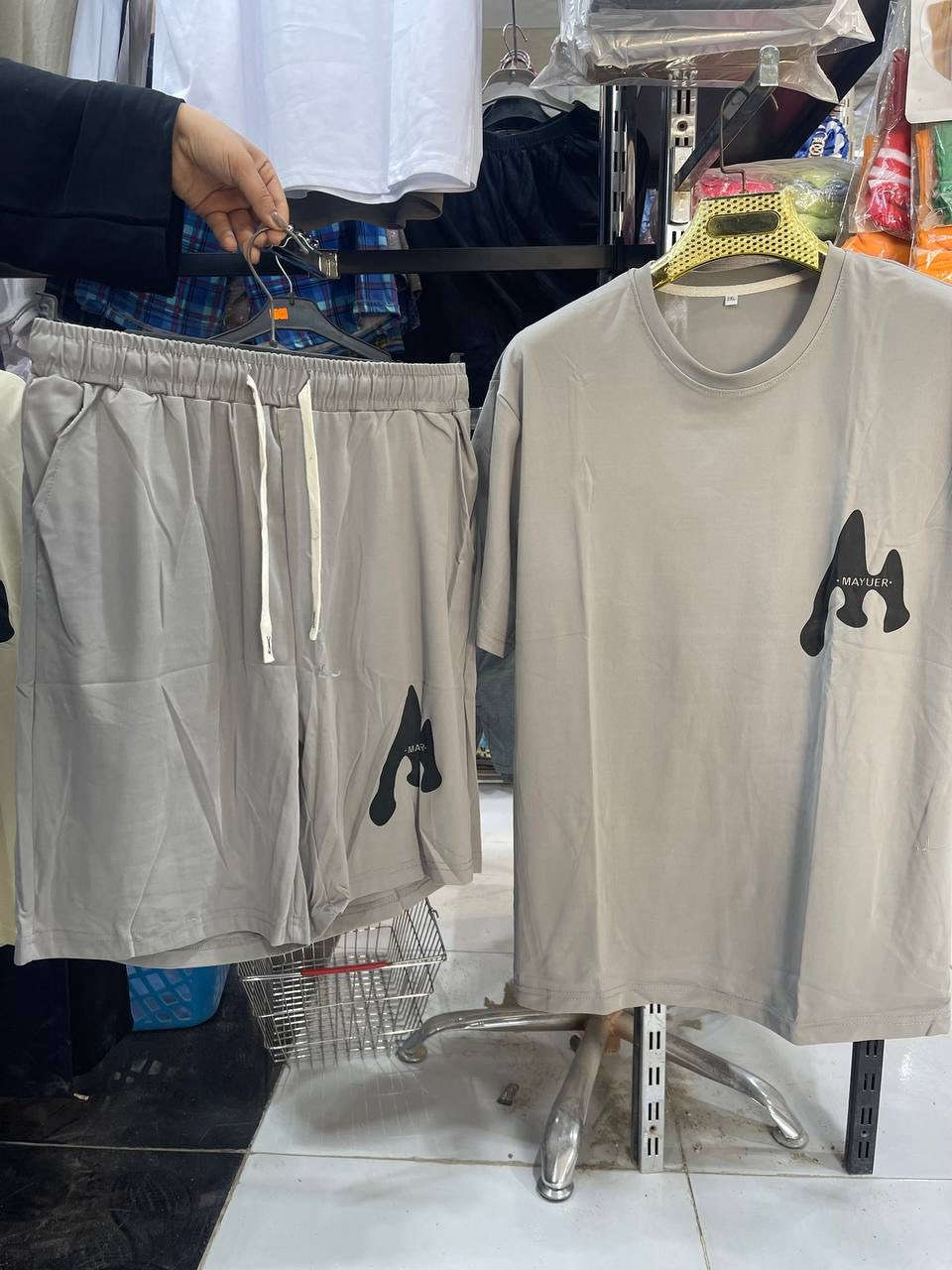 #تراك_رجالي_برمودة_تركي_قطني_نخب_اول 
#السعر٧٠٠٠الاف
متوفر بالفرعين
العنوان النجف بداية شارع المطار القديم السايد واحد من جهة شارع المعمل قرب مخبز المختار مجمع اكرم للالبسة 
عنوان الفرع الثاني شارع المطار القديم قرب جامع القبه الذهبيه او عيادة البراكية للاسنان


**إذا كنت صاحب هذا الإعلان وتريد حذفه لأي سبب، رجاءا أرسل رسالة إلى الدعم الفني**