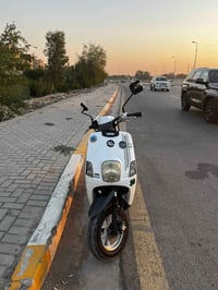 دراجة بوليس نوزل الدراجة كاملة اي عيب ما تلكة بيها سلف وكهربائيات كلة ...
