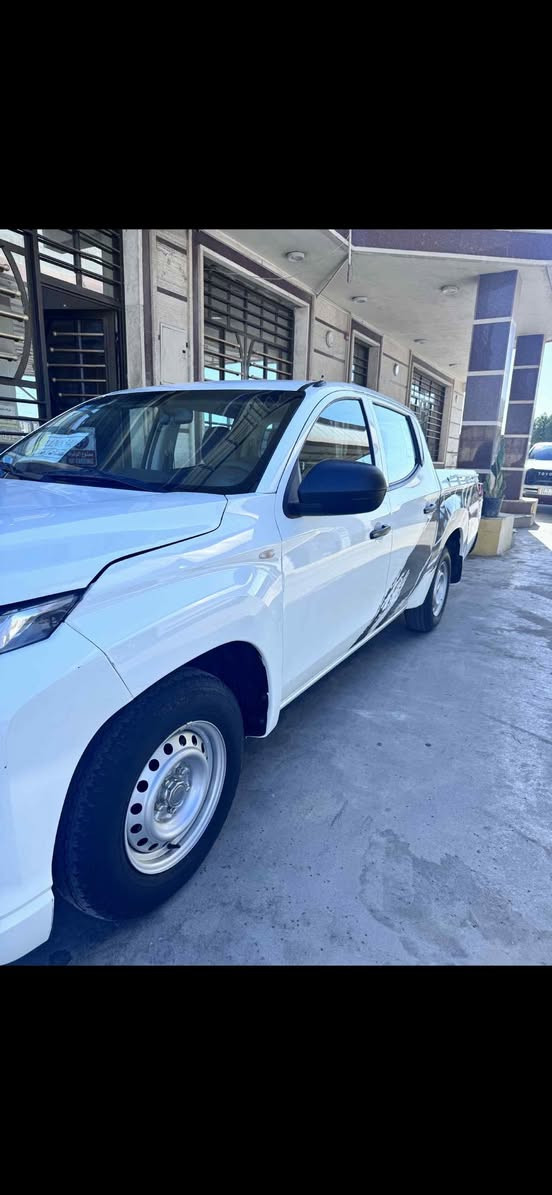 للبيع!!
السلام عليكم متسوبيشي L200 ناصي دخول جديد  موديل 2023 ماشيه ٩٧ نضيفه جداً كير محرك حداديات كهربائيات بيه طخه بل بسيطه بالبجم بدون دواخل لوحات بغداد إنكليزي هزه فحص جديد بأسمي تحويل مباشر 
السعر 162وبيه مجال
***********
