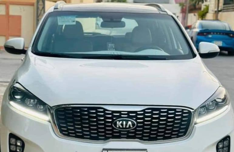 السلام عليكم للبيع سياره سورنتو ٢٠١٨
سياره مكفوله كفاله عامه 
رقم بغداد  تحويل مباشر 
كير ومحرك كفاله 
تخم تاير جديد 
الاتصال على الرقم 
***********
مكلف بالنشر
