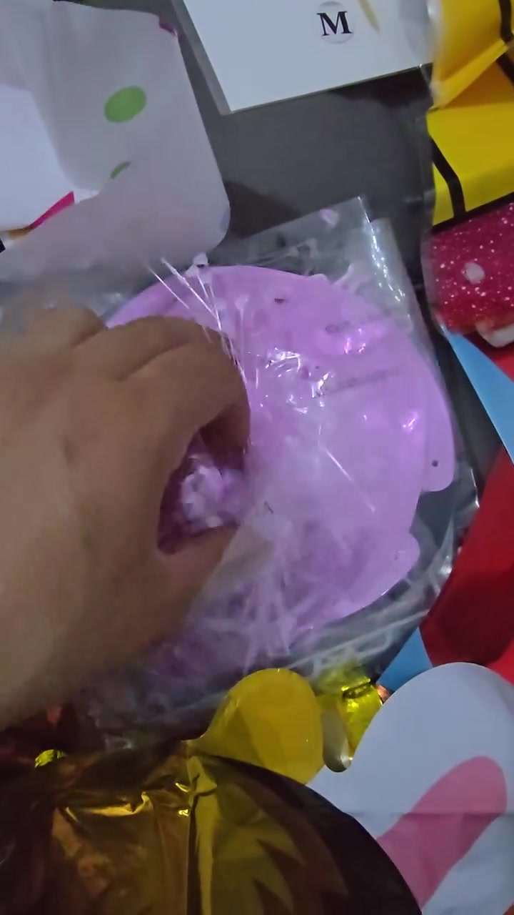 شلعة مجموعة أدوات عيد ميلاد عدد كلش كلش جبير قطع كلش هواي +باروكات ٢ شعر يجنن السعر للكل 10 فقط


**إذا كنت صاحب هذا الإعلان وتريد حذفه لأي سبب، رجاءا أرسل رسالة إلى الدعم الفني**