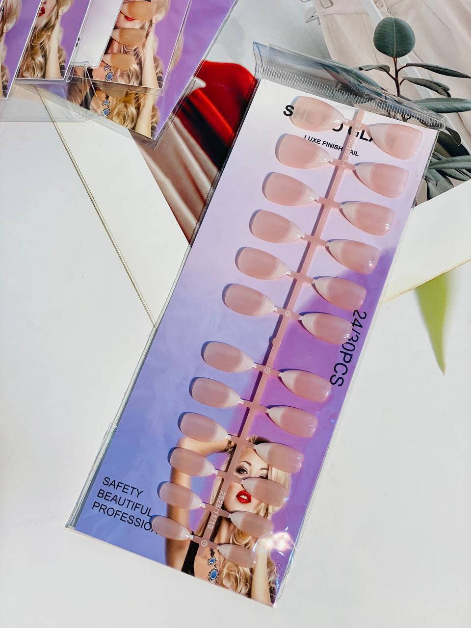 أظافر أكريليك جاهزة بأعلى جودة وفخامة! ✨💅 مظهر صالونات التجميل صار بين إيديج وبدقائق معدودة وبدون أي تعب! 🥰💖
المحتوى:
إذا تحبين أظافرج تكون دائماً مرتبة وأنيقة وبإطلالة طبيعية وراقية، وفرنالج هالمجموعة المميزة (Luxe Finish Nails) اللي تجمع بين السهولة والجمال! 🌸✨
📌 شنو المميز بهالمجموعة؟
 ستيكر لاصق مجاني مع كل علبة: يعني تركيب سريع وسهل وثبات ممتاز بدون ما تأذين أظافرج الطبيعية. 👍🔥
 ألوان ودرجات تجنن: متوفرة بعدة ألوان ودرجات نود ساحرة (الوردي الناعم 🌸، البيج الكلاسيكي 🐚، التدرجات اللحمية الدافئة ☕، والفرينش الراقي 🤍).
 العدد والمقاسات: العلبة تحتوي على (24 قطعة) بمقاسات مختلفة لتناسب شكل أظافرج تماماً وتطلع طبيعية 100%. 💯👌
 قوة ولمعان: مظهر أكريليك قوي ولامع يدوم وياج ويقاوم الحركة اليومية. 💪✨

سعر القطعة 5الف دينار فقط
توصيل كافة محافظات 4الف دينار 😳


**إذا كنت صاحب هذا الإعلان وتريد حذفه لأي سبب، رجاءا أرسل رسالة إلى الدعم الفني**