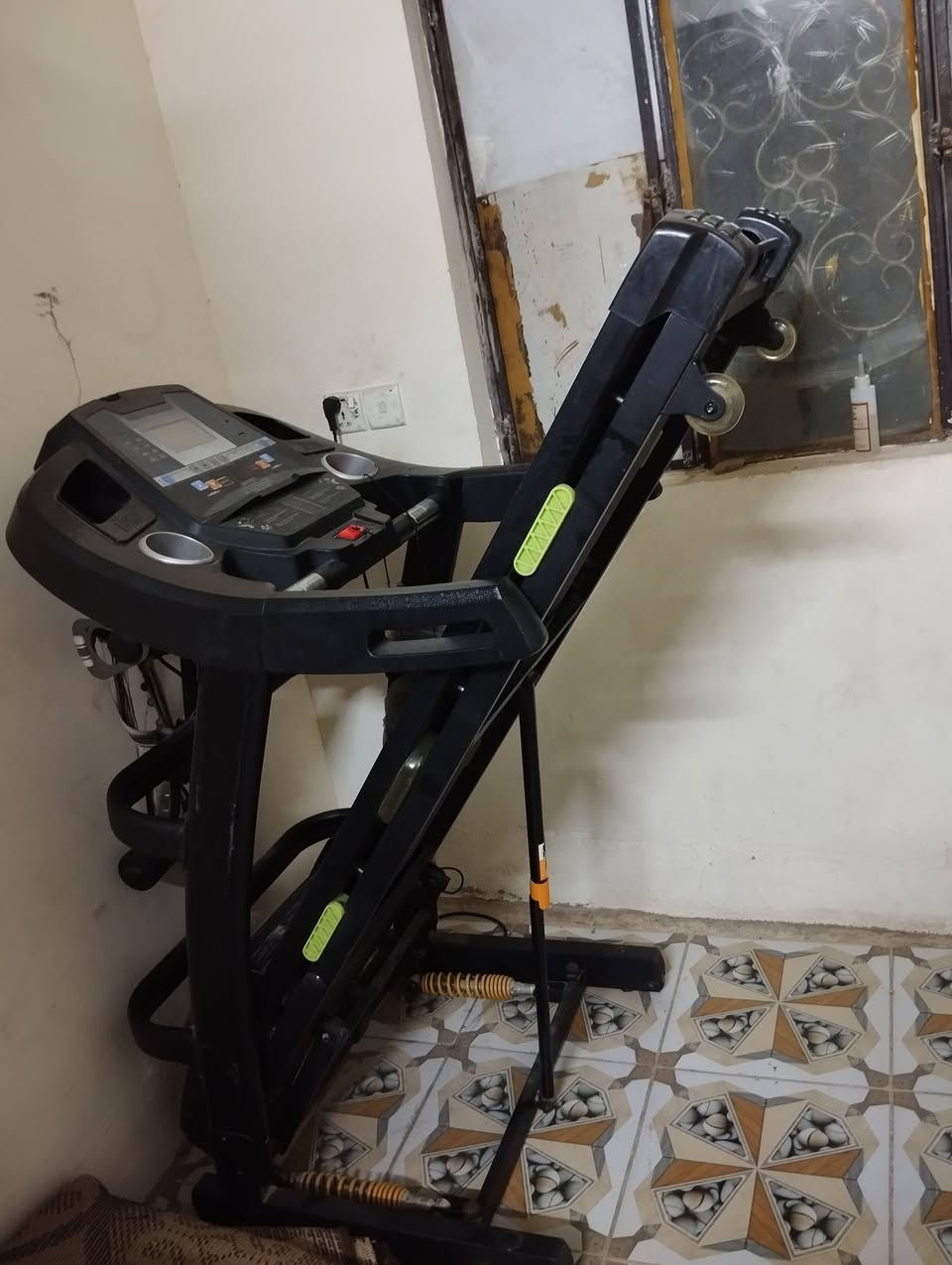 جهاز جري للبيع سعر 250 رقم التليفون *********** عنوان بغداد الحريه قرب اسواق نمب جهاز نظيف جدا جدا جبلير 1
