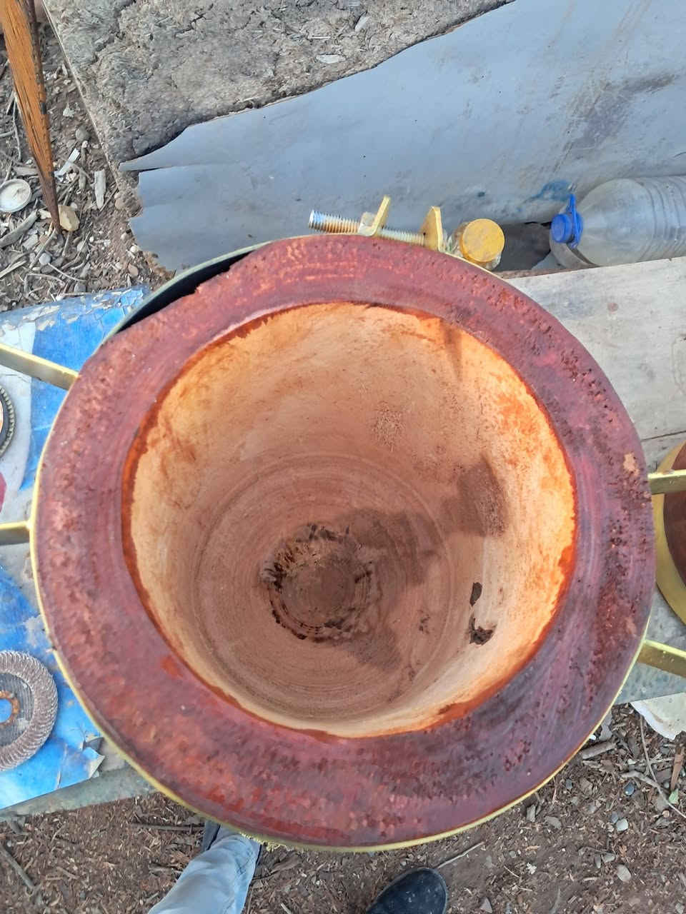 السلام عليكم يوجد جاونات كافه الاحجام الاسعار من ١٠٠ الى ١٢٠ الاستفسار ابو احمد العنوان سامراء قرب عماره الشروق ***********
