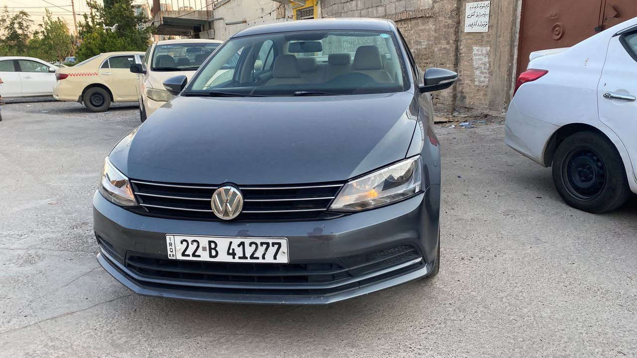 جيتا خليجي بؤ فرؤشتن موديل ٢٠١٥
مكينه ٢٠ بي تؤربؤ مرغوبه 
سياره كه پئنج پارچه ي بؤياغه بي داخلي بئ ارباگ
پارچه كان فقت بخكراوه
ناو زرده 
سنوي ره قم جديد
زؤر تونده هيچ مصره في نيه 
سعري 90 وه ره قه و مجال
موبايل(***********) أربيل, العراق

