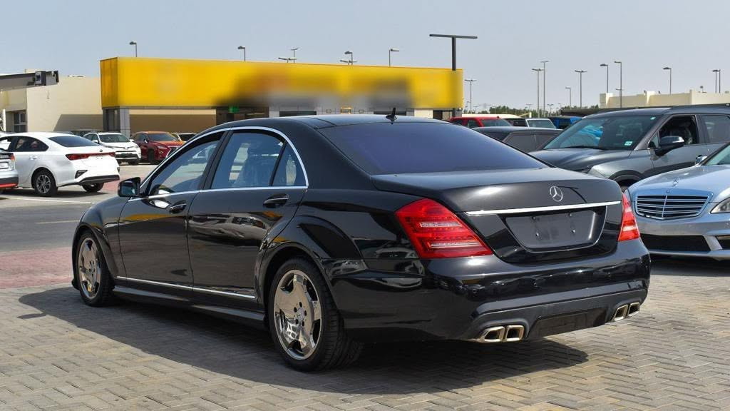 السلام عليكم 
للبيع فقط

مارسدس S 500  
موديل 2007 محدث 2013

كامل المواصفات

مفحوصه مرور وكمرك وصادرة بيها تصريح كمرك / تدفع رسوم الكمرك فقط وترقم

للاستفسار الاتصال ‭‬ ‬***********
