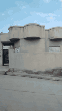 بيت للايجار 100 متر مربع سند ملك وبسمي تأجير مباشر البيت فارغ اسع غرفتين نوم وهول واستقبال وحمام وتواليت داخلي تواليت خارجي البيت كلو سيراميك وكاشي بيت جدا نظيف انا صاحب البيت لا دلال ولا مندوب
عنوان المؤمون 100 متر بعيد علئ متوسطة ذات الهجرتين و200 متر بعيد عن المسطوصف 
ملاحظة البيت خاص للايجار
***********
***********
