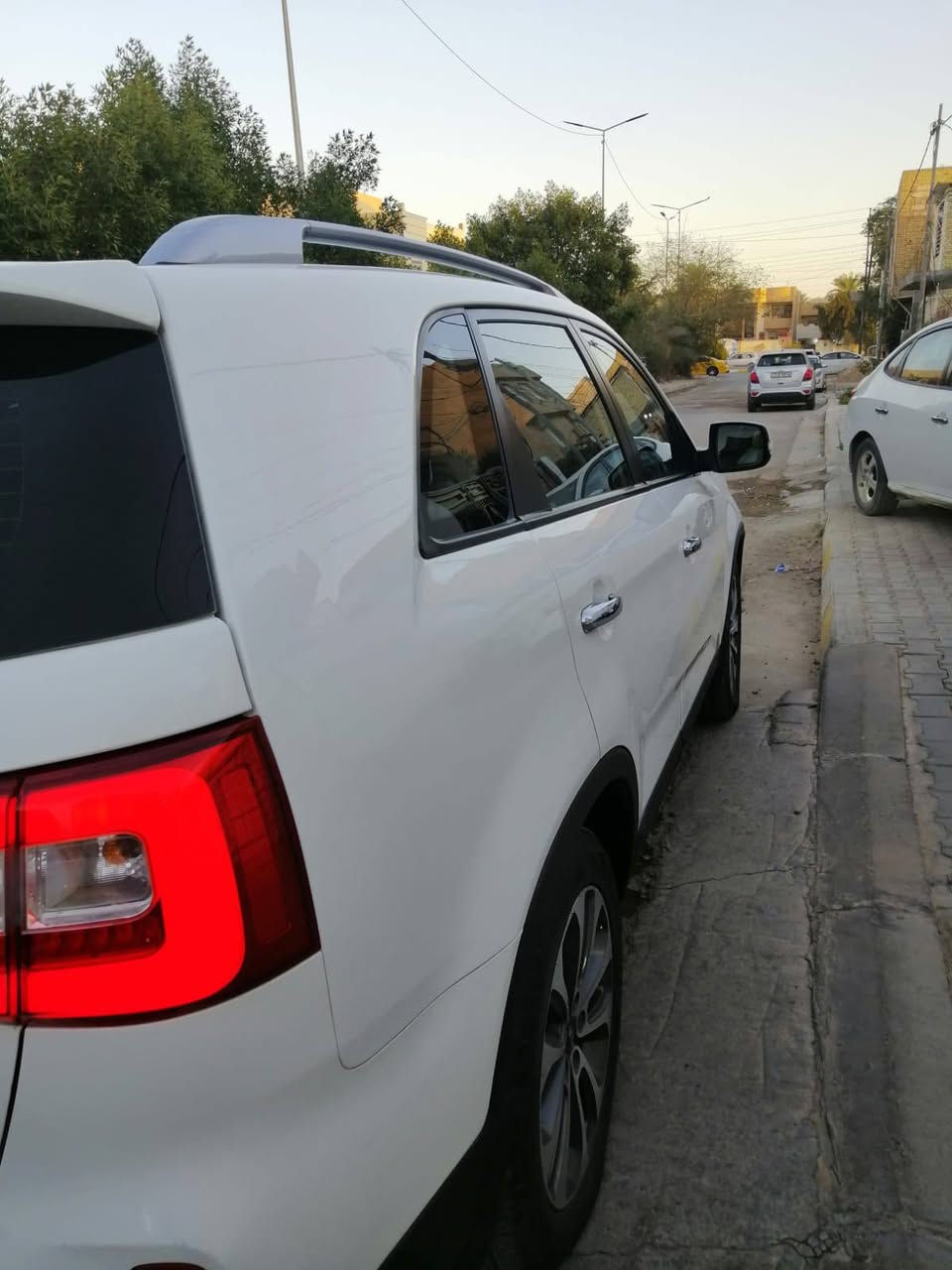 سورنتو ٢٠١٤ خليجي
مكينه ٢٤٠٠
السياره بيها صبغ جاملغ وبنيد
السياره حساس امامي خلفي
أشارت ترحيب
مري شفط
لد داخلي
بردات خلفيه
مكان السيارة كربلاء
سعرها 160 وبيها مجال قليل
***********
