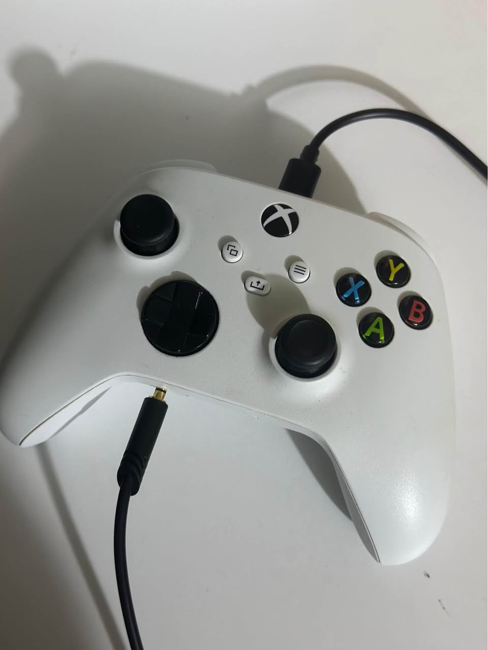 اول شيء ابيع مفرد اذا شيء عجبك 

للبيع Xbox Series S 512GB مستخدم شبه جديد ونظيف جدًا.

المواصفات:

* Xbox Series S 512GB
* شاشة GameOn Gaming Monitor 27” IPS 120Hz
* سماعة HyperX Cloud II Wireless
* UPS روك 1250VA
* تبريد Xbox
* اشتراك Game Pass باقي عليه 6 أشهر

الجهاز والأغراض كلها بحالة ممتازة وشغلها مضمون، البيع كامل كحزمة.

السعر: 750,000 دينار قابل للتفاوض بالمعقول.

للاستفسار التواصل رقم الواتسب ***********

اقبل تبديل بجهازة ايفون نظيف 

وايضأ ابيع مفرد من الغراض المحمودية, بابل
