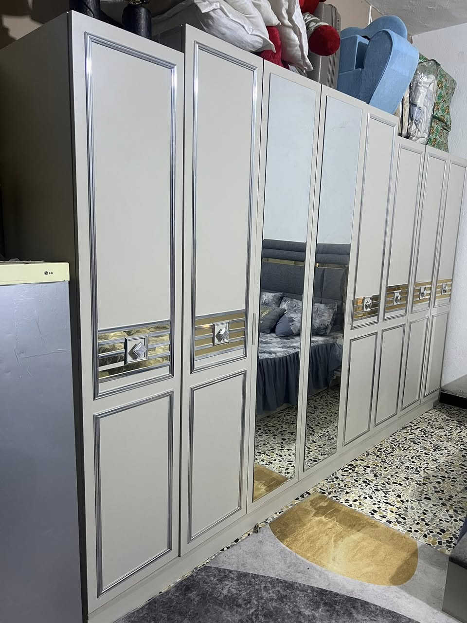 غرفه للبيع مابيها اي ضرر السعر خاص او مراسله الرقم ***********
