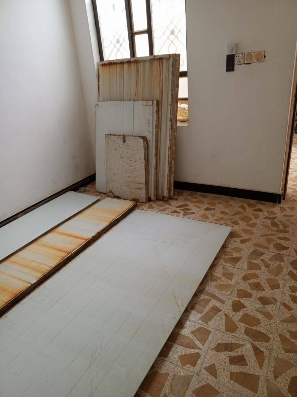 السلام عليكم
للبيع سندويج 4 متر عدد4
و 3 متر عدد 1
مع فريم بوري شخاطة 
النجف حي العدالة للأتصال *********** النجف, العراق
