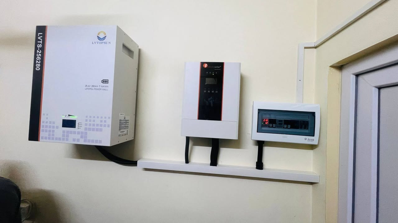 ☀️ SUNPOWER: وداعاً لانقطاع  الكهرباء في "ناحية يثرب"
لأن استقرار منزلك يبدأ من استقرار طاقته، تواصل SUNPOWER توسعها في محافظة صلاح الدين. نرحب بزبائننا الجدد في ناحية يثرب الذين اختاروا الاستثمار في الراحة والأمان:

1️⃣• الأستاذ هاني العلي (نظام 10 أمبير نهاراً | 8 أمبير ليلاً)
2️⃣• الأستاذ خالد عدنان رحيم (نظام 10 أمبير نهاراً | 8 أمبير ليلاً)

🛡️ لماذا SUNPOWER هي البديل الأقوى؟
نقدم تكنولوجيا متكاملة تتفوق على المولدات والكهرباء الوطنية من حيث:
⚡ أداء مستمر: قدرة تشغيلية تصل إلى (20 أمبير نهاراً / 16 أمبير ليلاً).
 🔋 تقنية LVTOPSUN : بطاريات ليثيوم ذكية بعمر افتراضي طويل جداً.
 🔌 حماية الأجهزة: موجة صافية (Pure Sine Wave) تحمي المكيفات والأجهزة الحساسة من التذبذب.
🔇 هدوء تام: طاقة نظيفة بلا ضجيج أو عوادم مزعجة.

💡 لا تنتظر أزمات الصيف.. استثمر الآن!
انضم لنخبة أصحاب المنازل الذكية واضمن تياراً مستقراً 24/7.

📍 مناطق التغطية: (سامراء • الفلوجة • الضلوعية • العلم • الحجاج • يثرب)

📞 للحجز والاستفسار:
• دعاء الجنابي: *********** | ***********
• الأستاذ بهاء الحساني: ***********
