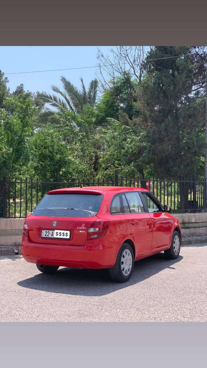 Skoda fabia 2013 
              #138
گێڕ تۆماتیک 
چوار پستۆن 
ڕەقەم هەولێر سەنەوی 
نوێیە تا ٢٠٢٧ 
ڕۆیشتن / ١٧٧ هەزار کم 
نیو دەرگا سبوغ 
بێ ناو , بێ ئێڕباگ 

نرخ / ٤٨ $ أربيل, العراق


**إذا كنت صاحب هذا الإعلان وتريد حذفه لأي سبب، رجاءا أرسل رسالة إلى الدعم الفني**