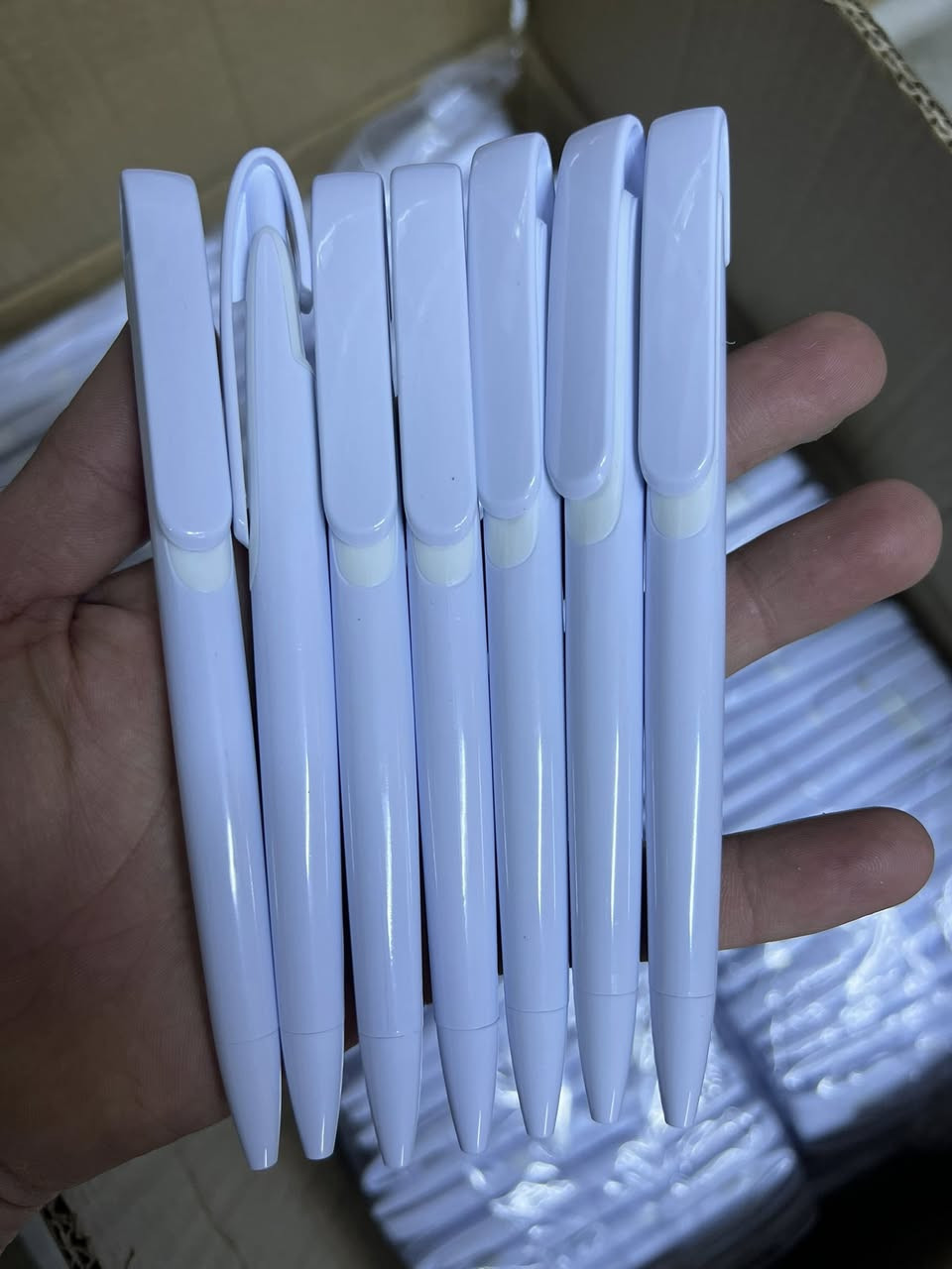 قلم جاف بلاستيك 😍😍

كود:5984
عدد كارتون:1000(10كيس)
كيس 100قلم
سعر كارتون:75$
سعر كيس:10$(١٤٢٥٠)
__________
***********
***********

https://t.me/zanyar2stationery
