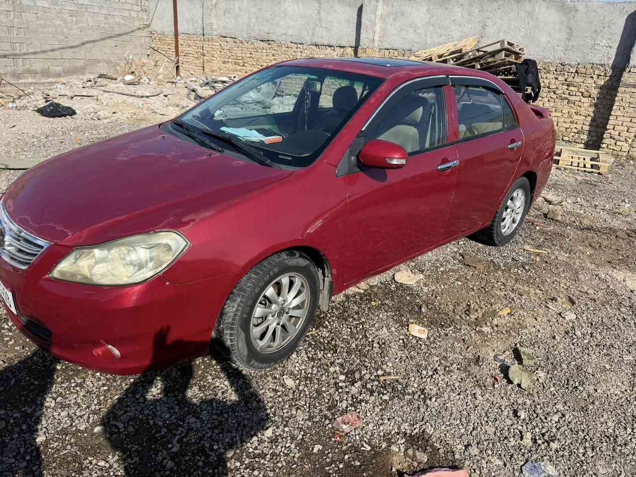 BYD موديل 2013
فول مواصفات فتحه بالسقف بصمه بيه صبغ الباب الخلفي و الدعاميه الاماميه مصبوغه اثر شخوط محرك وكير اوتو مكفولات الكهربائيات كله شغاله السياره خير من الله السعر 55 وبيه مجال مكاني التاجي جسر المصابيح ***********
