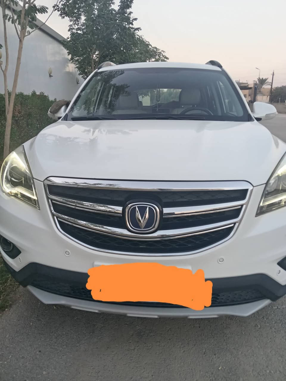 السلام عليكم
عندي سياره شانجان 2019 cs35 بيضاء
السياره ماشيه 106الف
السياره بدون صبغ بحاله جيده تم عمل ادامه تبديل دهن كير تبديل صدر أمامي خلف جديد
تم اظافه منظومة غاز للسياره وبسعر 500الف والسياره فووووول اقتصاد صارت 
مواصفات السياره 
​المحرك: 1.6 لتر، 4 سلندر، بقوة 125 حصان.
​ناقل الحركة: أوتوماتيك 4 سرعات (ياباني - AISIN).
​الاستهلاك: موفرة للوقود (7.2 لتر/100 كم).
​الأمان: فرامل ABS + EBD، وسائد هوائية، وحساسات خلفية مع كاميرا.
​الرفاهية: شاشة لمس، مثبت سرعة، فتحة سقف،
إطار حجم 17 ويل كب
السعر 10 آلاف دولار=15مليون 
*********** واتساب
