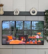 شاشه سمارت حجم 43 جديده استخدام قليل سعرها 250 وبيها مجال 07737052922