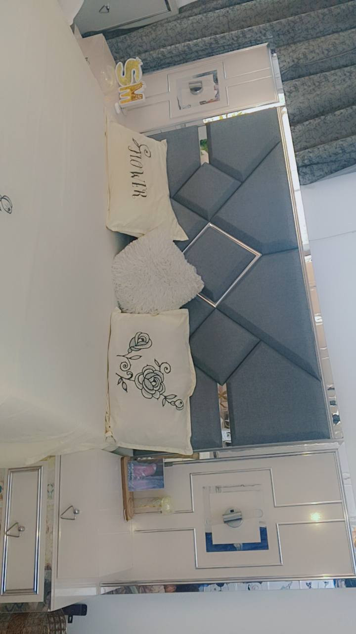 غرفه تركيه للبيع عشر قطع نظيفه وضخمة بعدها جديده سعرها مليون و200 وبيها مجال بسيط
للتواصل خاص


**إذا كنت صاحب هذا الإعلان وتريد حذفه لأي سبب، رجاءا أرسل رسالة إلى الدعم الفني**