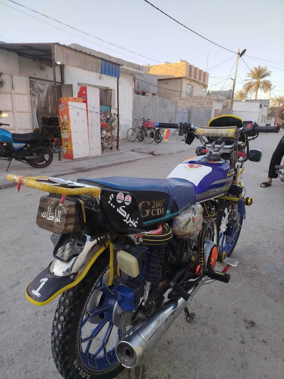 سلام عليكم دراجة نامة ابرو 24البيع محرك 200 دراجة خير من الله مكفولة من كلشي السعر 7250قفل العنوان ديالى منصورية الجبل 
الرقم ***********
