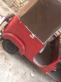 توك توك • للبيع