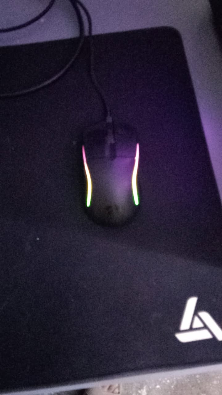 السلام عليكم للبيع رقمي ***********

GPU 5060TI 16 GB PNY

CPU I5 14400F

RAM DDR5 32 GB 600H XPG

HARD 1TR 

BWOR 750

MB 760 MSI 

وياها  هيد سيت هايبر اكس كلاود تو 

موس جلوريوس مودل O

كيبورد skyloong

شاشه حجم 20  75 HZ

كيس مرتب 

تبريد هوائي ابو الشاشه كلش مضبوط 

فيس كام  فول اجدي 

جويستك بلبي 4
