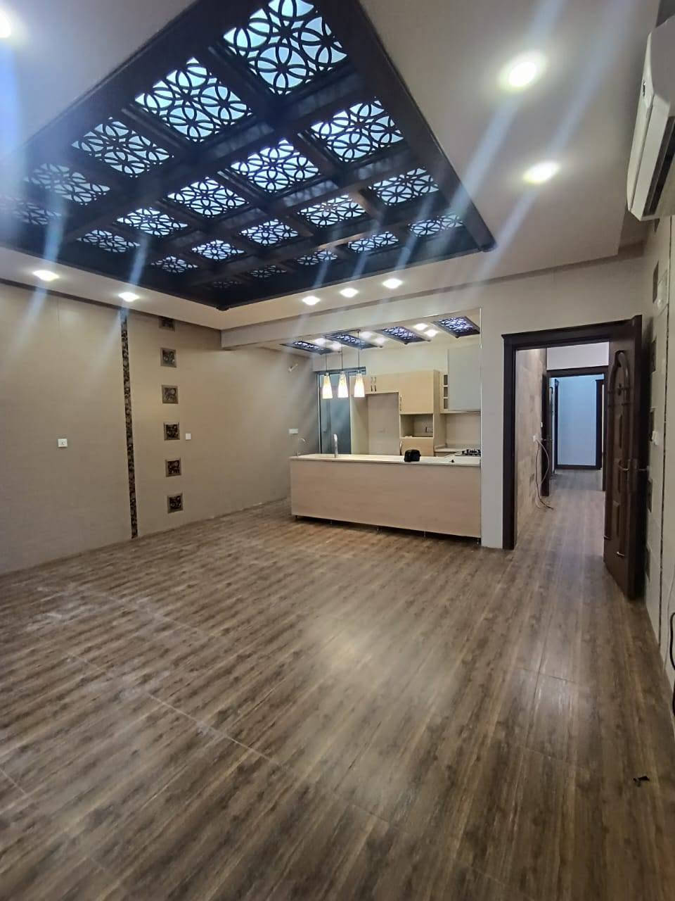 بيت مستعمل للبيع في ٣٢بارك
250 متر ، 4 غرف نوم 
جدا نظيف بناء واشراف مهندس 
السعر 20 دفتر قفل
للاستفسار اتصل واتساب
*********** أربيل, العراق
