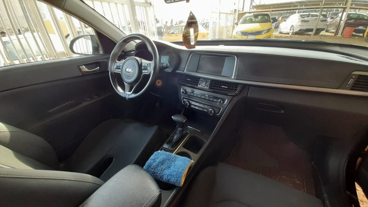 السلام عليكم.
اوبتيما امريكي موديل ٢٠١٨ مكينة جي دي اي بيه بنيد مبدل. باب وجاملغ بارد. السعر ١٢٨ ماشية ١٠٠ الف. 
***********
ديوانية
