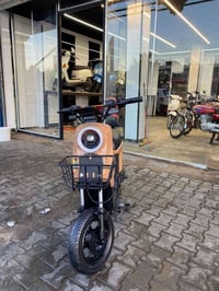 دراجه شحن موديل ٢٣ قبل ١٠ يام طالعه من المعرض كل نقص ما بيه 4 سرع بطار...