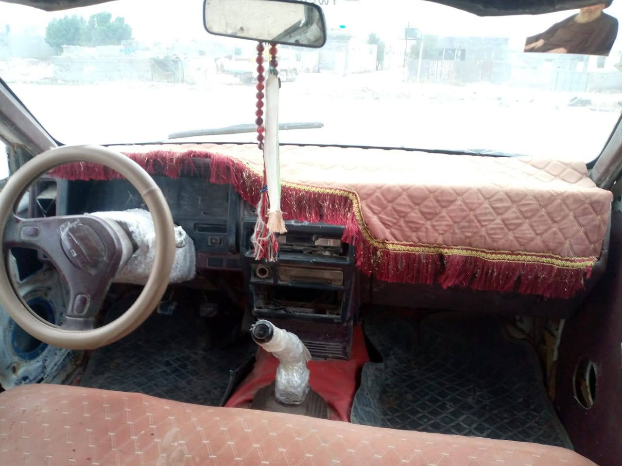 السلام عليكم سياره نيسان البيع مديل 91 رقم ذي قار بسامينه مكينه حديث شاصي مكفول سعر 24 وبيها مجال
الستفسار اتصل عليك رقم ***********
